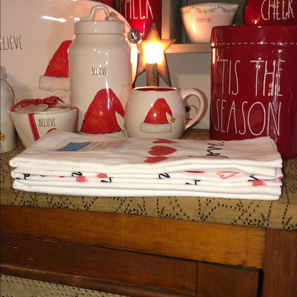 Rae Dunn LOVE Kitchen Towels Set of 3 - Picture 4 of 7